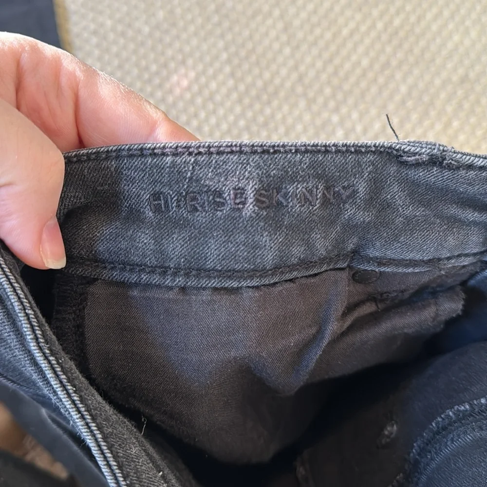 American Eagle High Rise Skinny - Picture 4 of 5